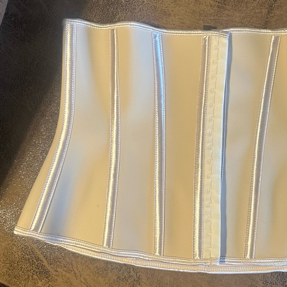 Corset Story Latex Corset Size 30 Tan